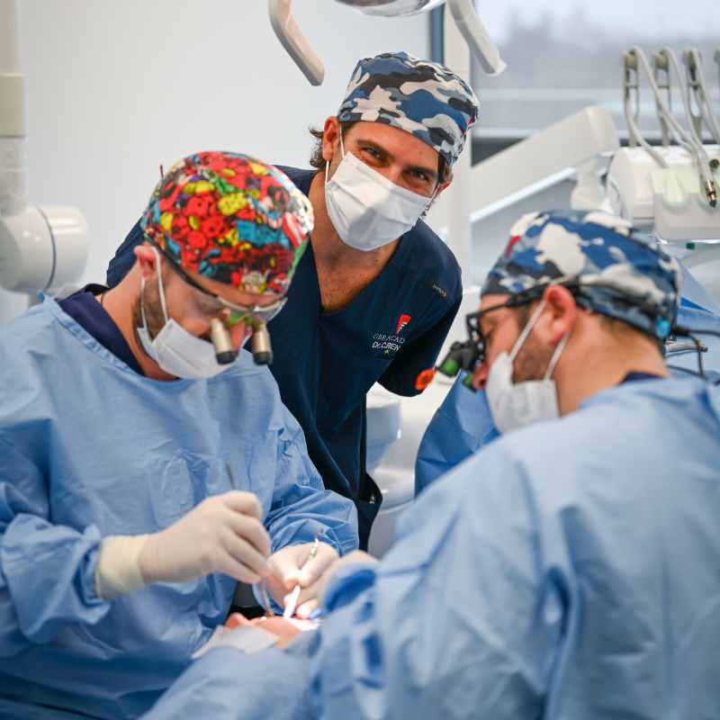 Chirurgia Rigenerativa dei Difetti Medi e Implantologia